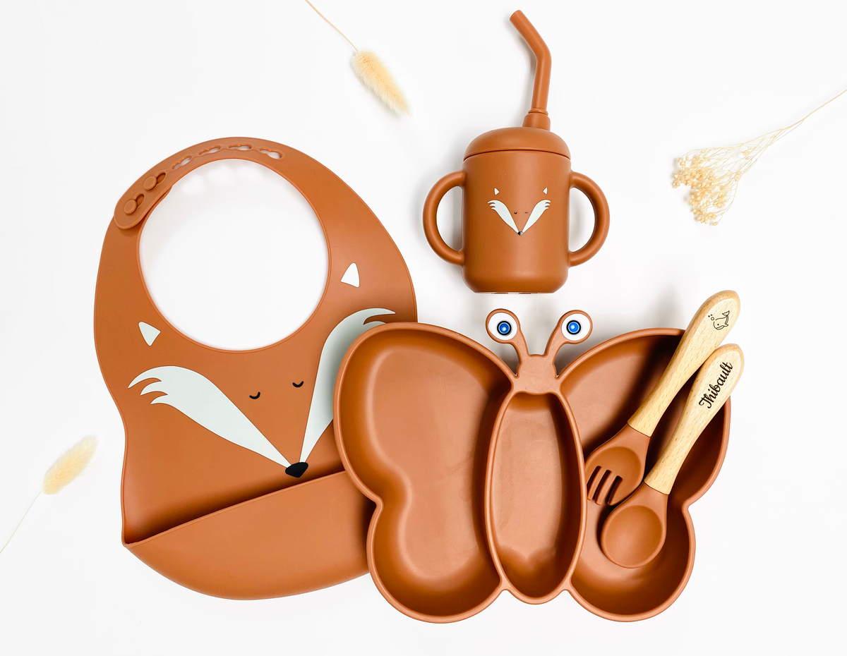 Butterfly meal pack with cutlery, straw glass and bib: Pink
