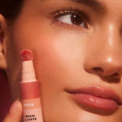 E.l.f. Halo Glow Blush Beauty Wand Candlelit 0.33 fl oz - New