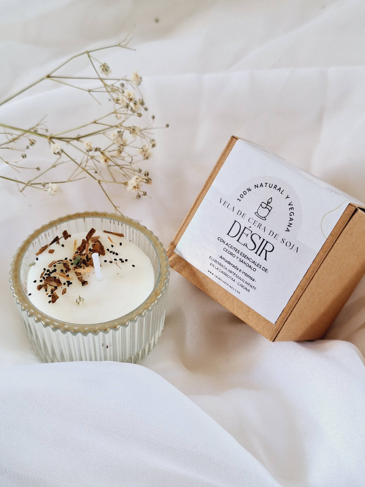 Soy candle in glass jar (mini) cedar and sandalwood: English