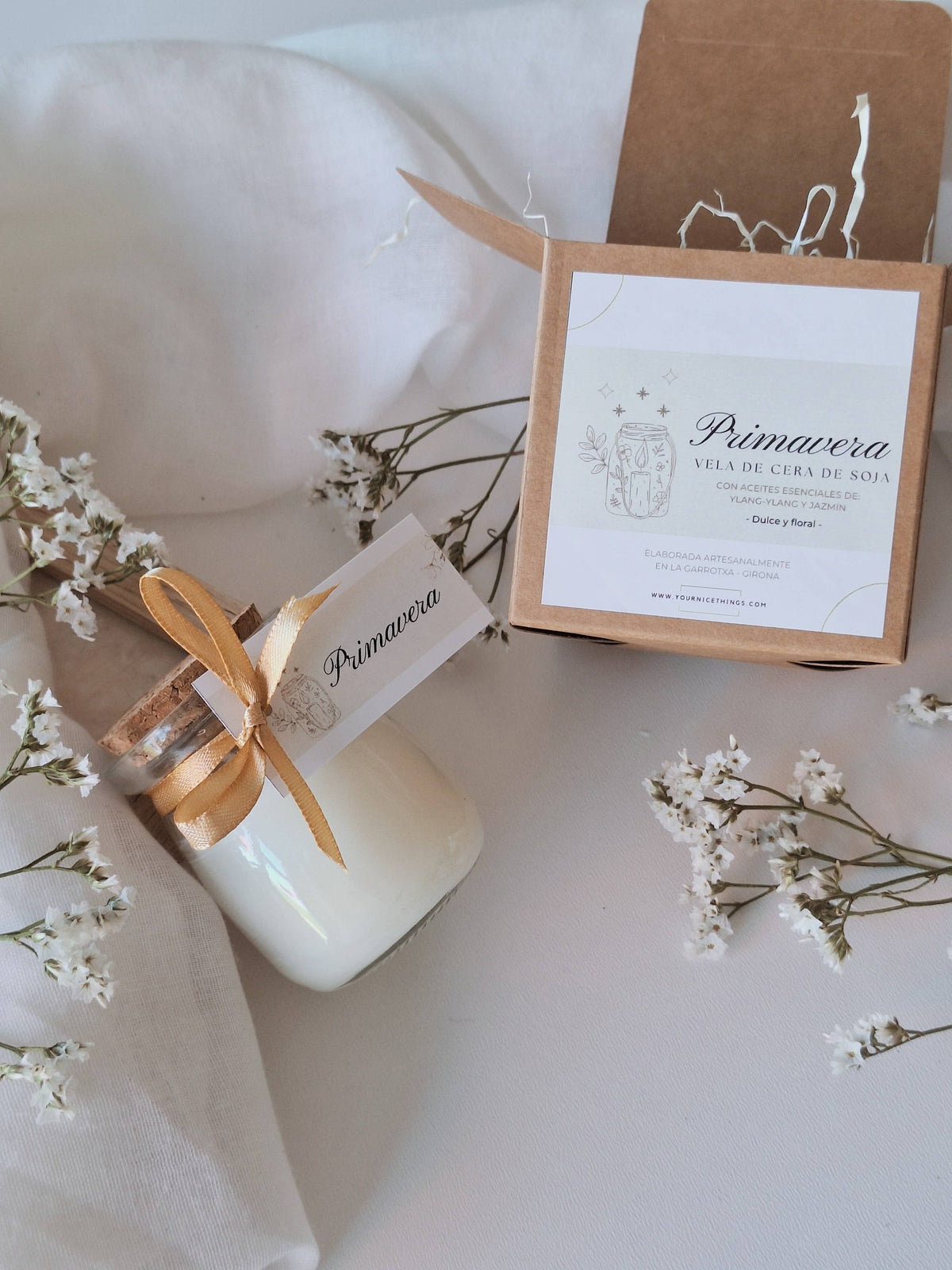 Soy candle in glass jar ylang-ylang and jasmine: English / With box