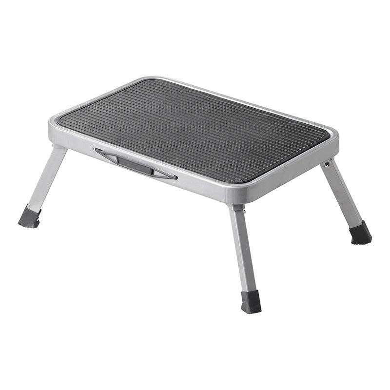 Single step foldable for caravan / motorhome